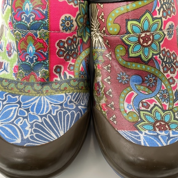 DANSKO VEGAN CLOGS SIZE 41 - Picture 11 of 13